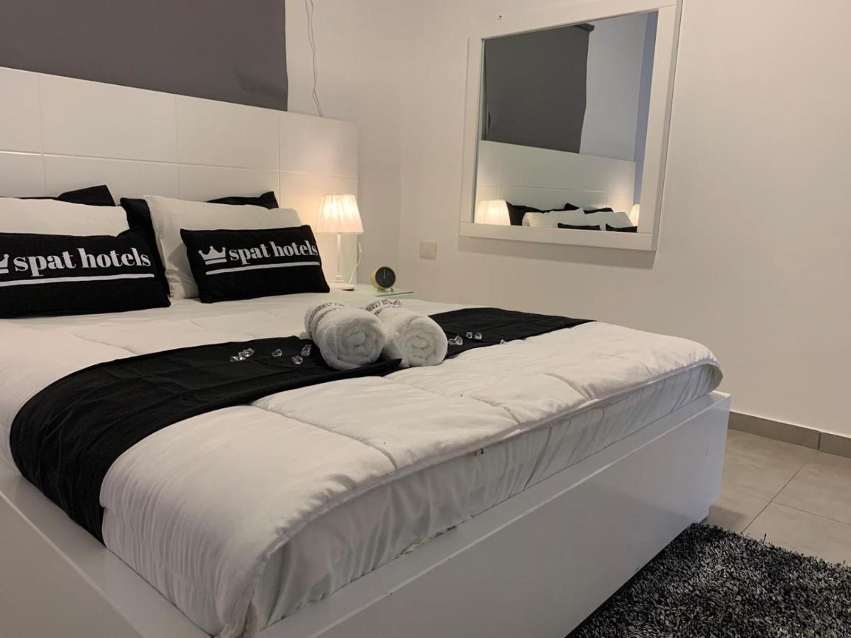 דירת 5 חדרים מול הים Apartment Bat Yam Exterior foto
