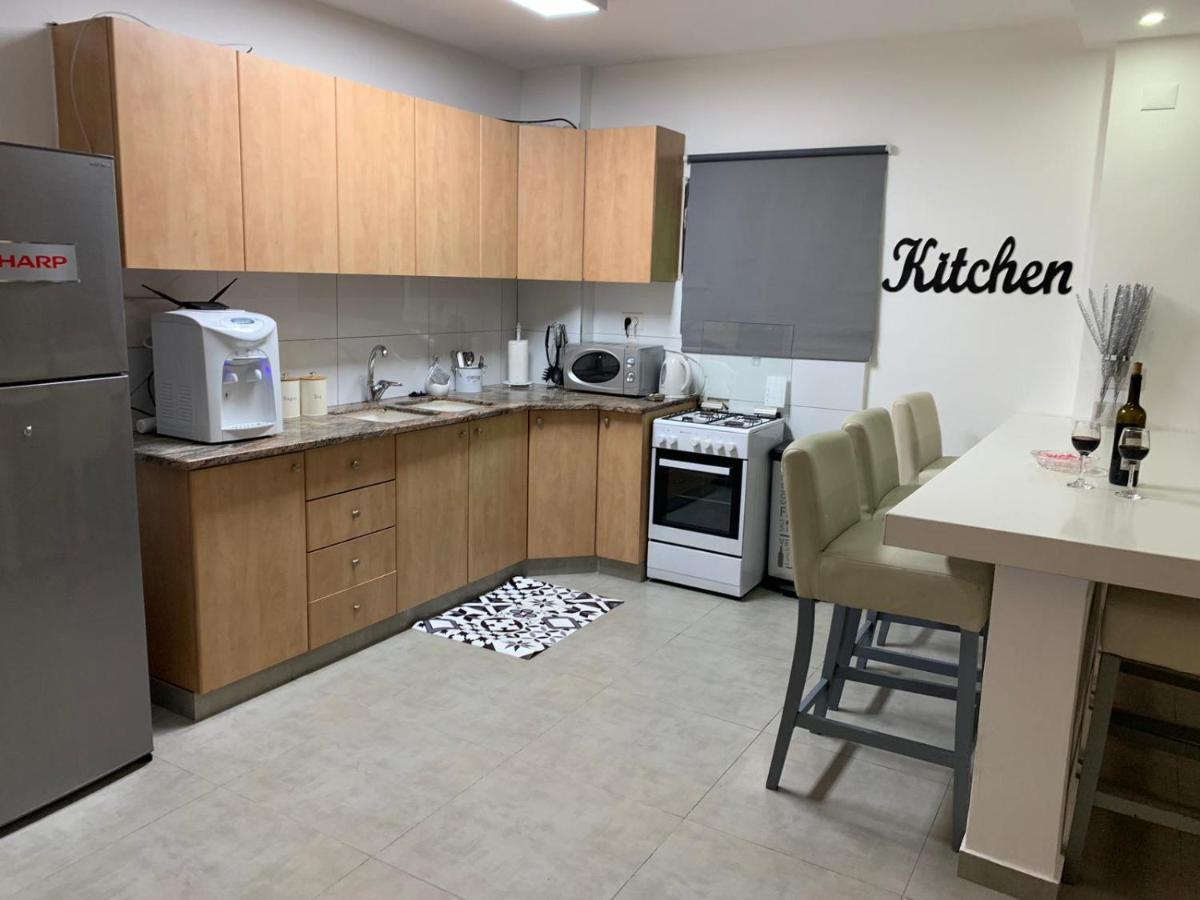דירת 5 חדרים מול הים Apartment Bat Yam Exterior foto
