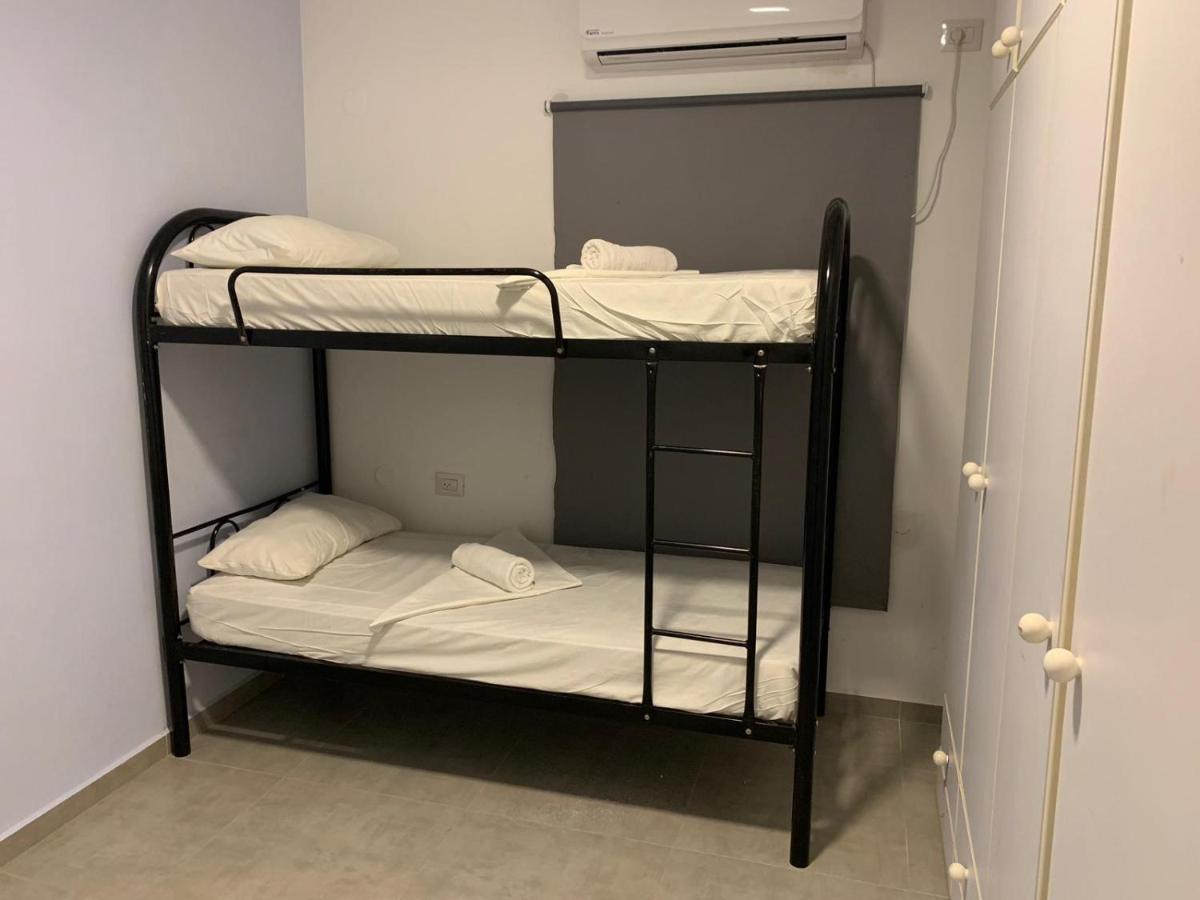 דירת 5 חדרים מול הים Apartment Bat Yam Exterior foto